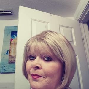 Meet your Posher, Gail